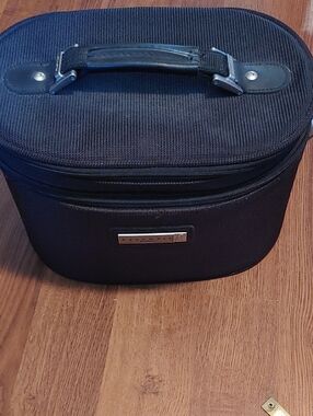✅$12 Add On Atlantic Black Travel Case Cosmetic Bag